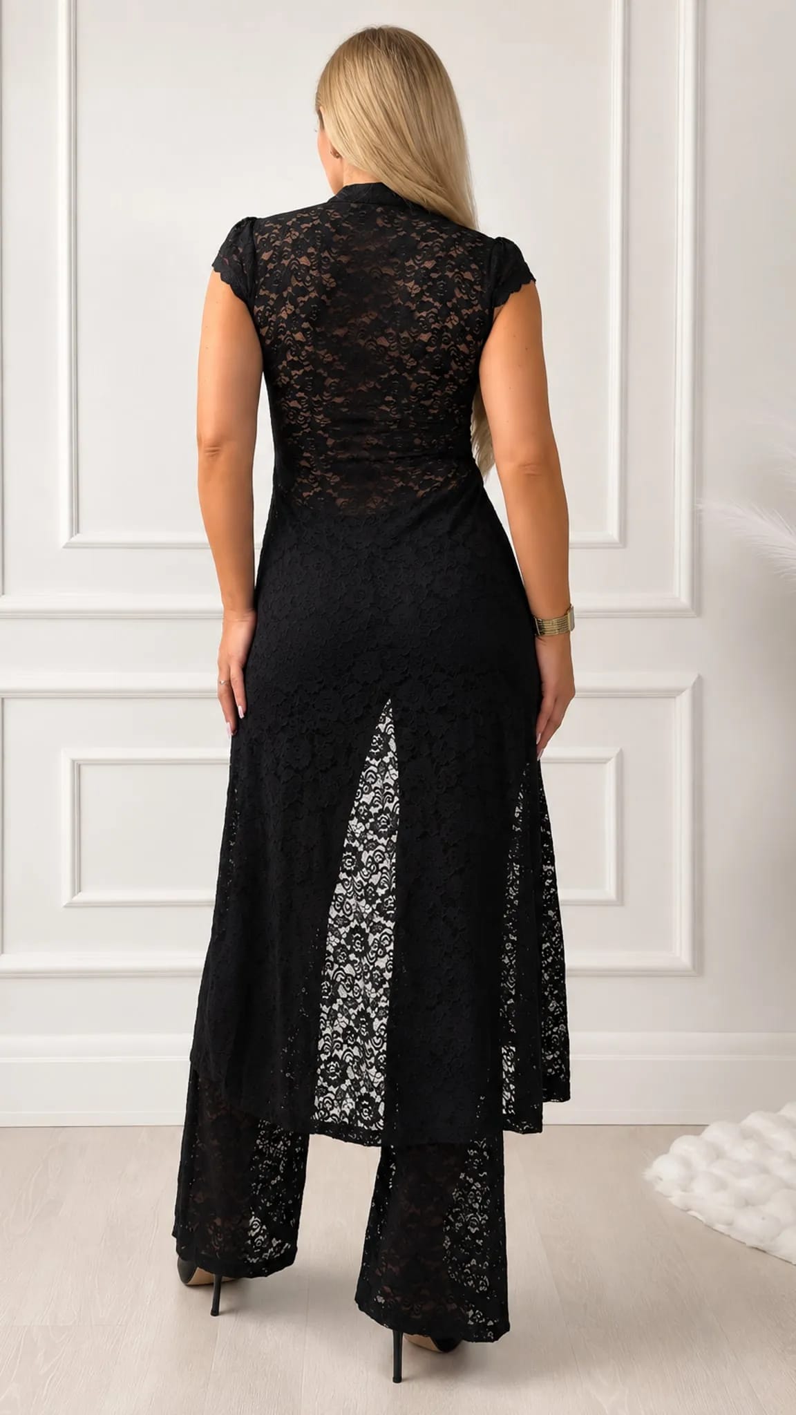 Two-piece lace set consisting of a long tunic vest with buttons and wide trousers